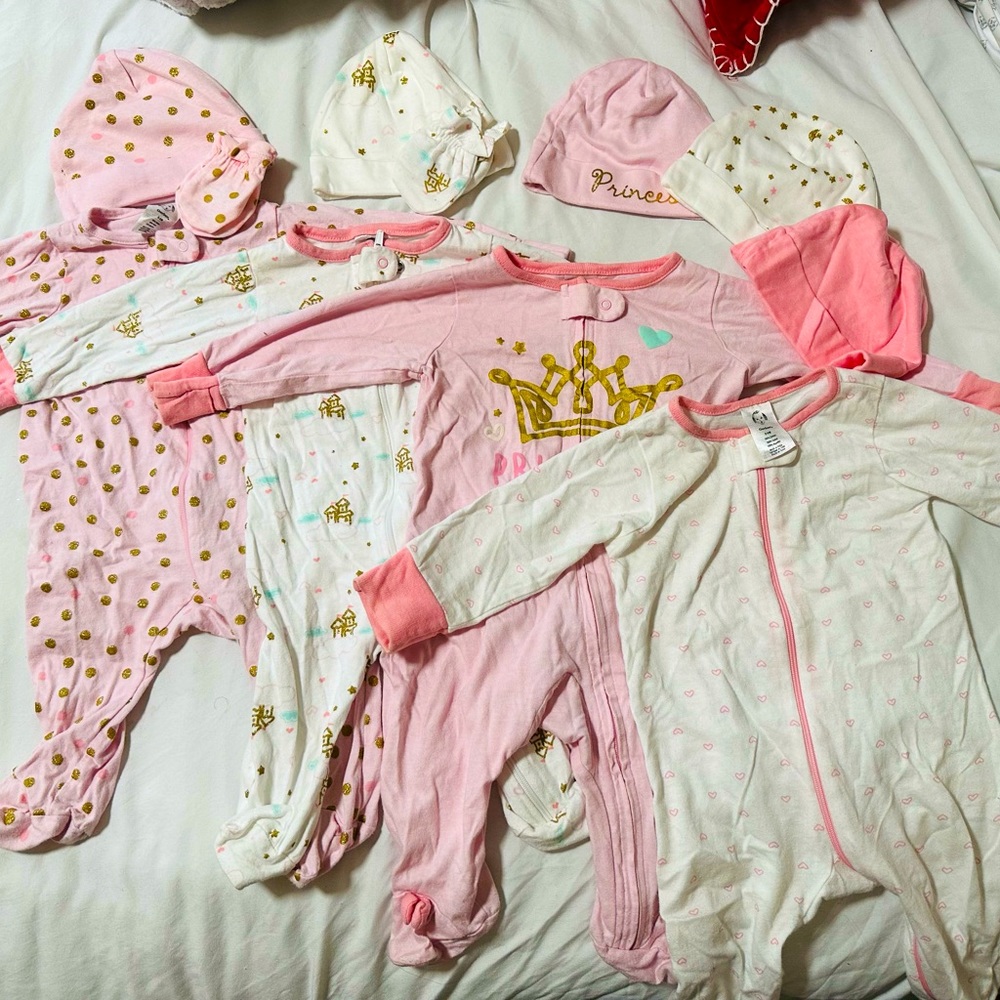 Gerber baby footed pajamas 3M